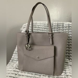 Michael Kors Light Grey Tote (large)